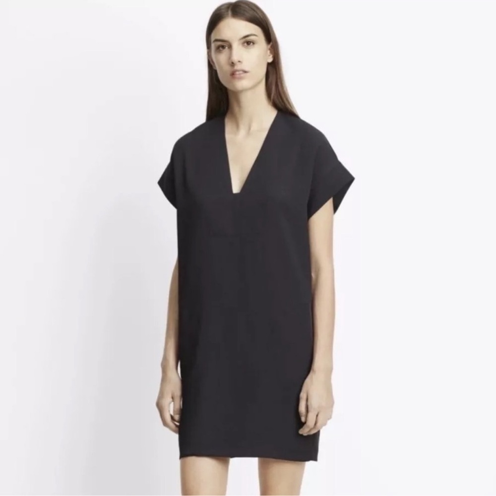 EUC Vince Popover Cap Sleeved V Neck Dress in Black size Small